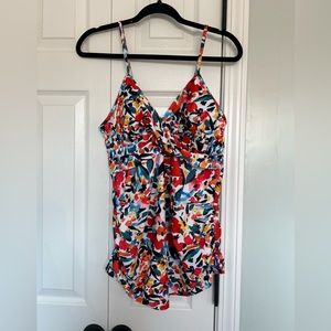 Women’s maternity floral tankini size medium